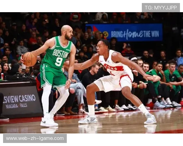 凯尔特人成功反击猛龙，布朗30+8继续领跑